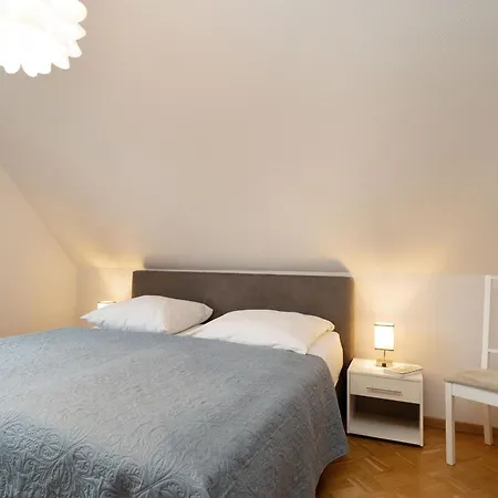 Mittelweg 6 4 Apartment